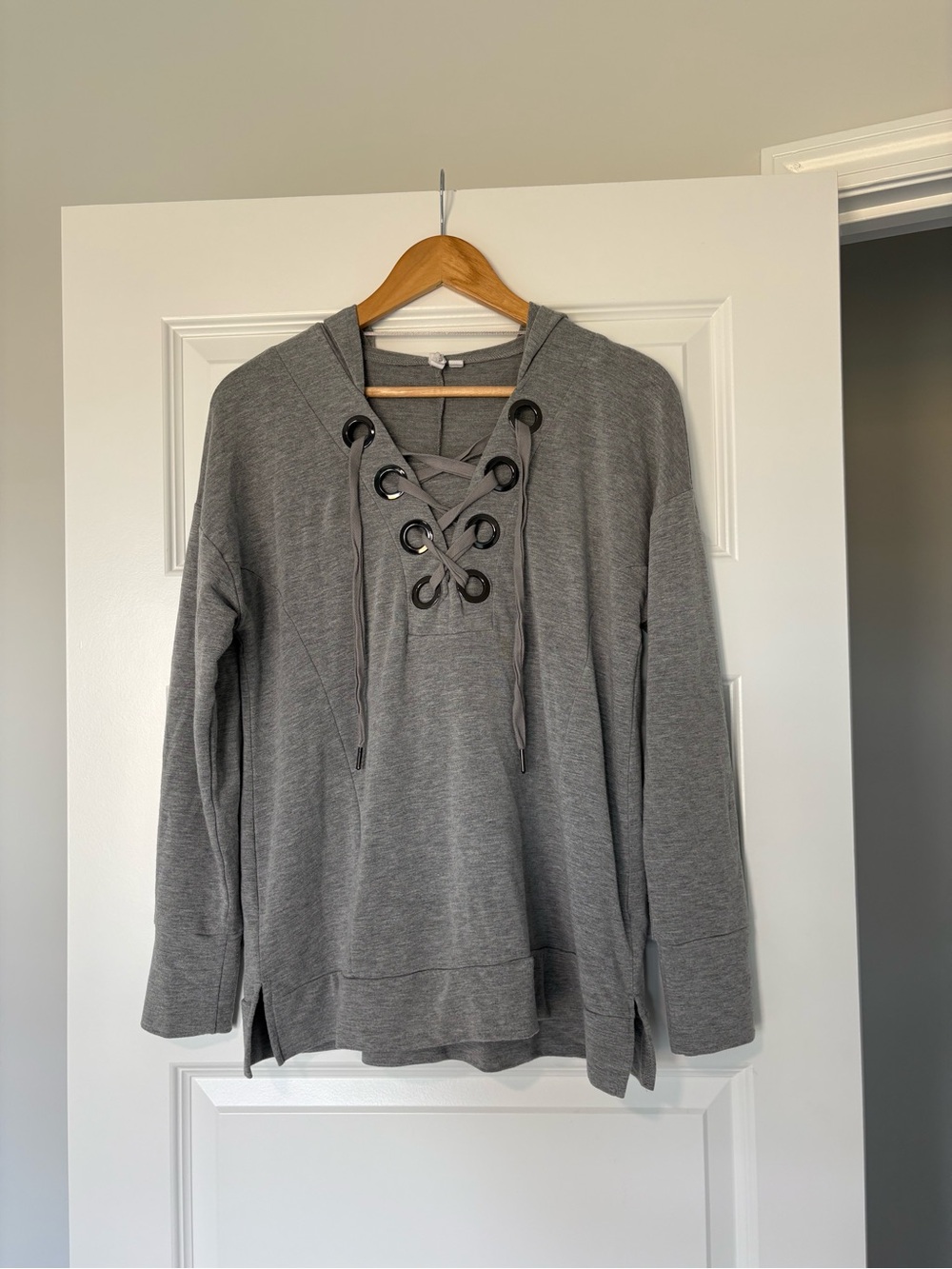 NWOT Gray Cable Knit Hooded Sweater Lace Up Coastal Casual Grandma Normcore